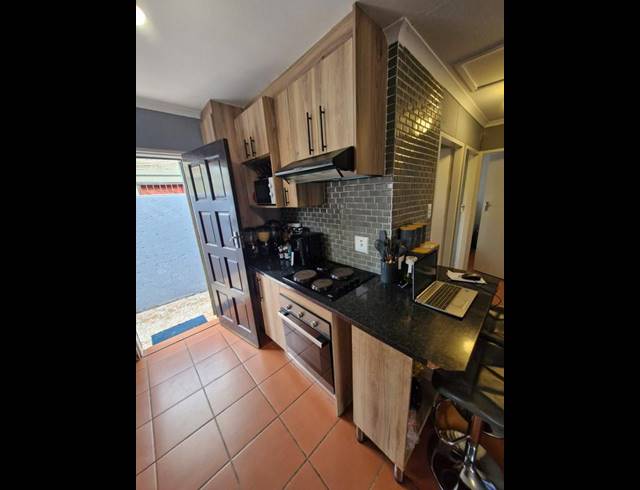 2 BEDROOM HOUSE FOR SALE IN SAVANNA CITY